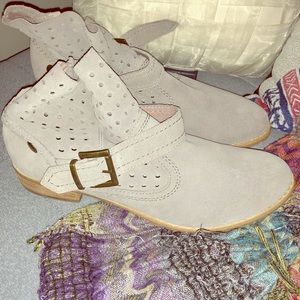 Gray color suede booties